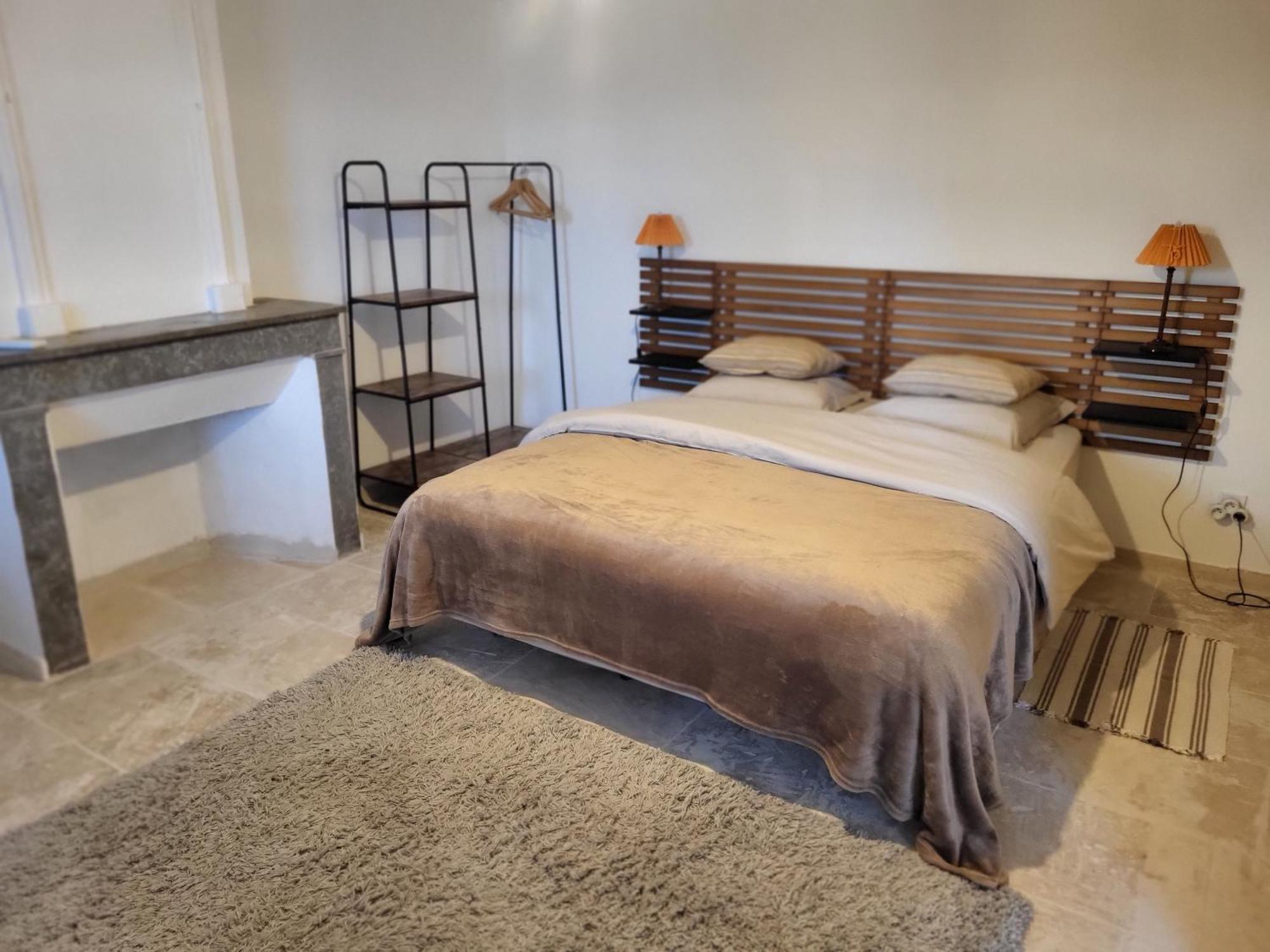 Bastide De La Madeleine Bed & Breakfast Pougnadoresse Rom bilde