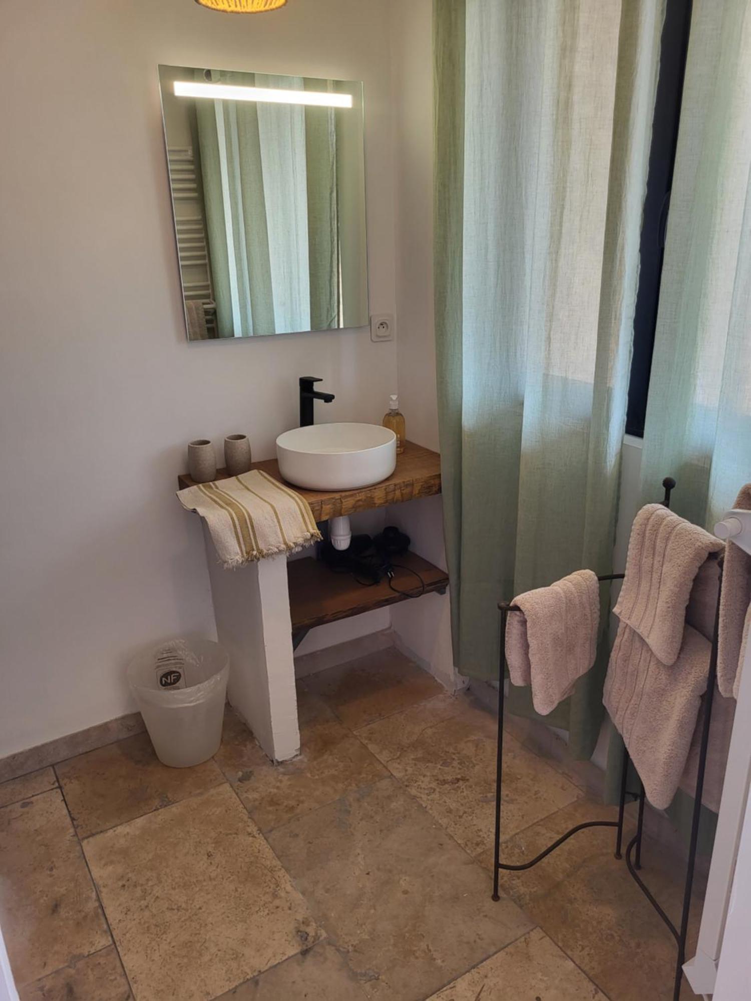 Bastide De La Madeleine Bed & Breakfast Pougnadoresse Eksteriør bilde
