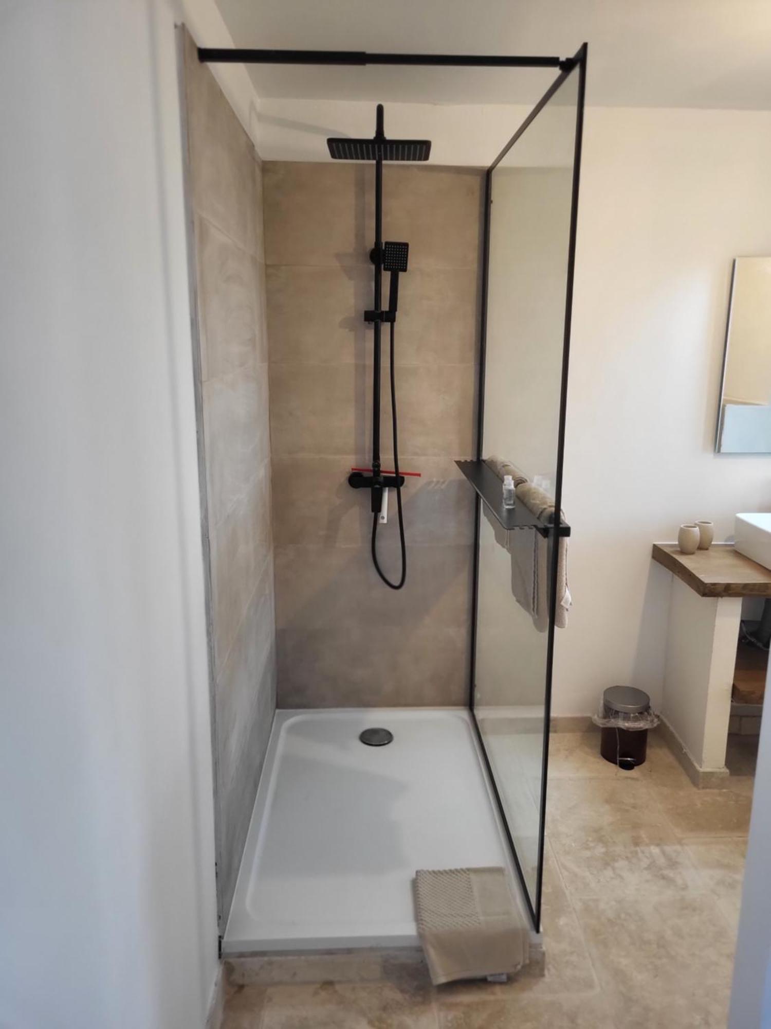 Bastide De La Madeleine Bed & Breakfast Pougnadoresse Rom bilde
