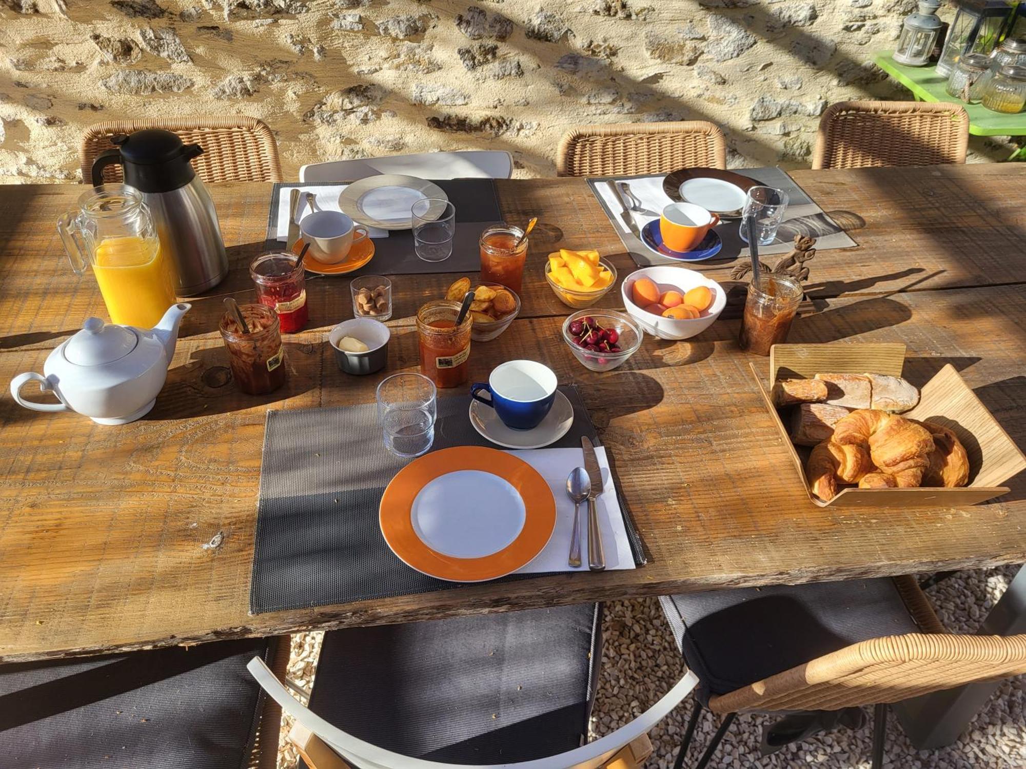 Bastide De La Madeleine Bed & Breakfast Pougnadoresse Eksteriør bilde